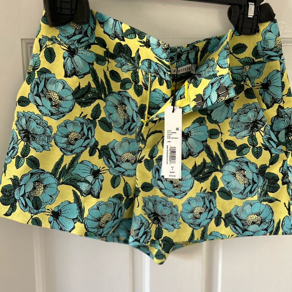 Alice + Olivia Cady floral-print tailored shorts